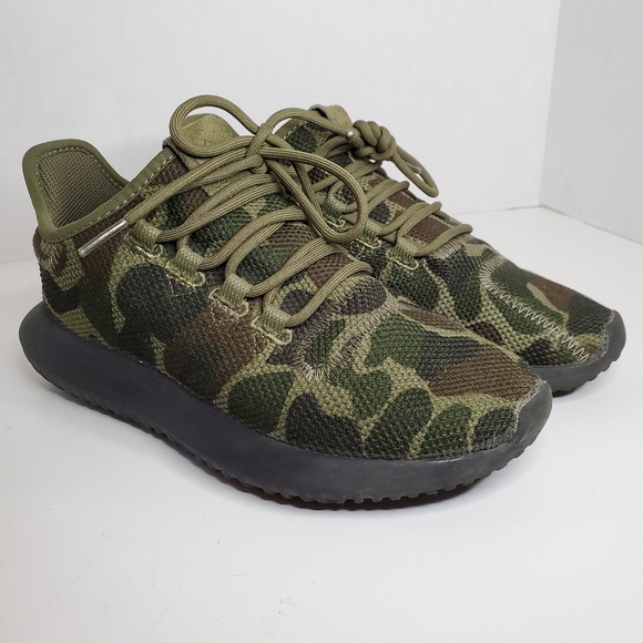 adidas tubular size 4